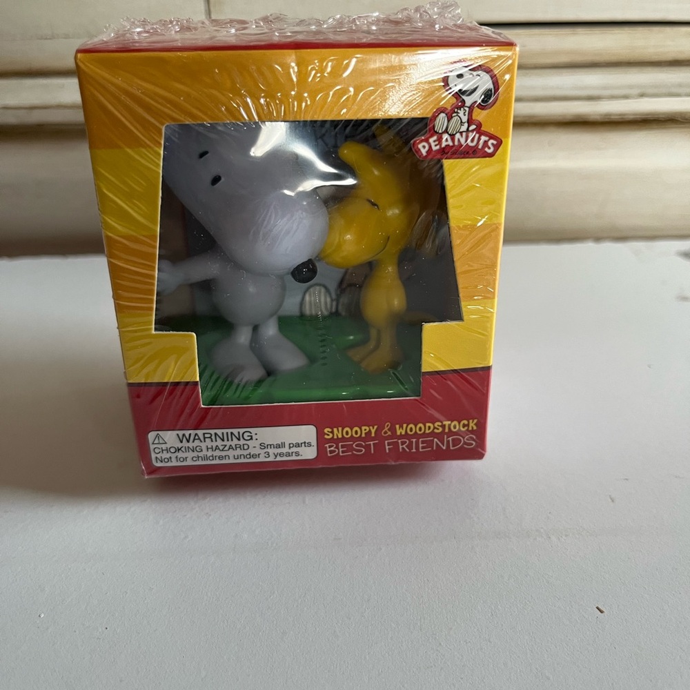 New Charles M. Schulz Snoopy & Woodstock: Best Friends (Mega Mini Kits) Rare